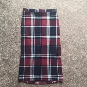 Forever 21 Plaid Stretch Pencil Skirt matching top available